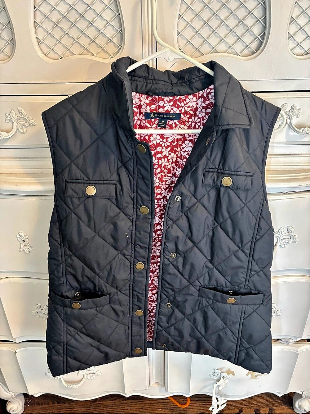 Brooks Brothers Quilted Vest Floral-Lined Black & Red Medium